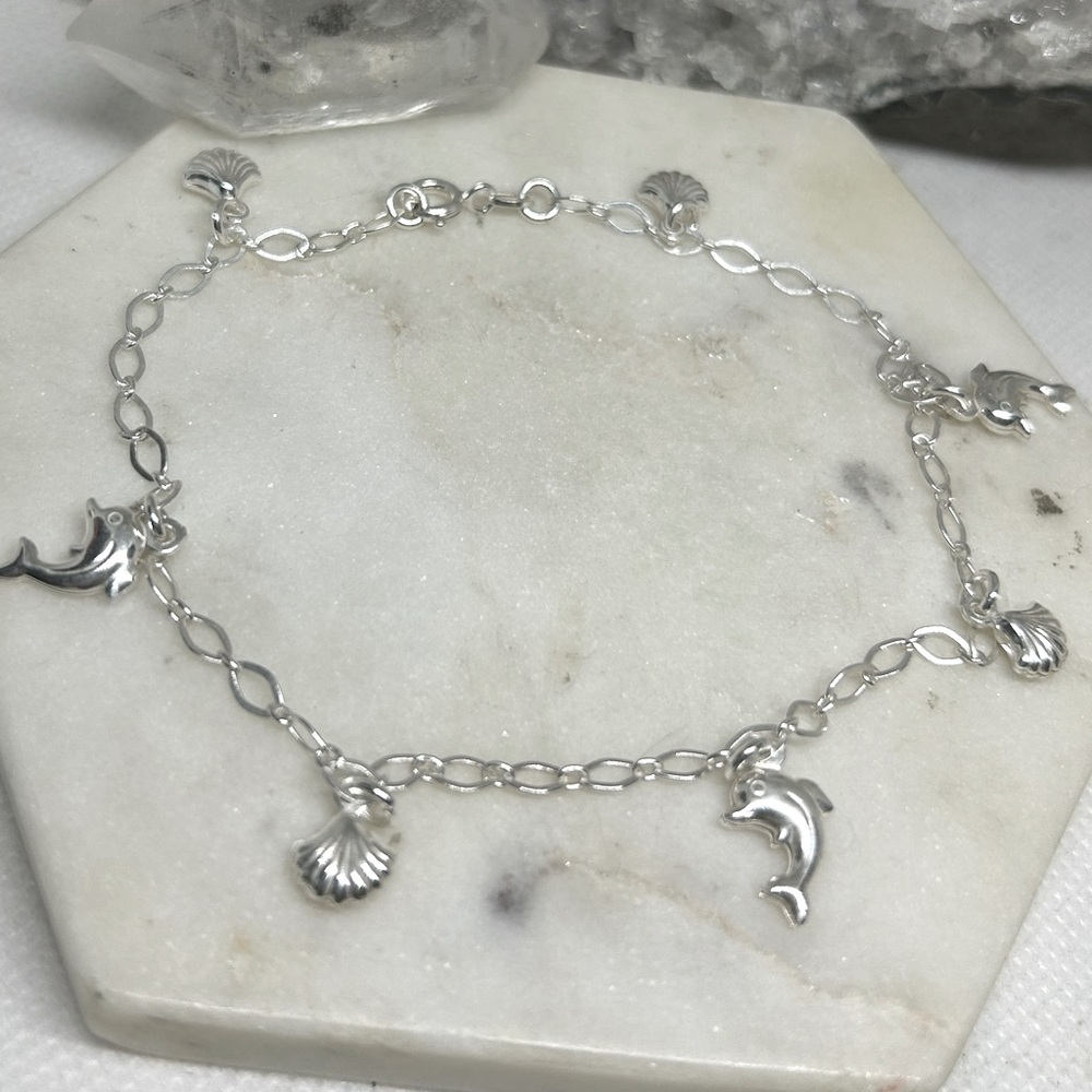 Italian Silver Charm Anklet/Bracelet with Dolphin and Shell Accents 925